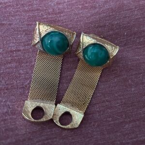 Elegant Gold and Green cufflinks
